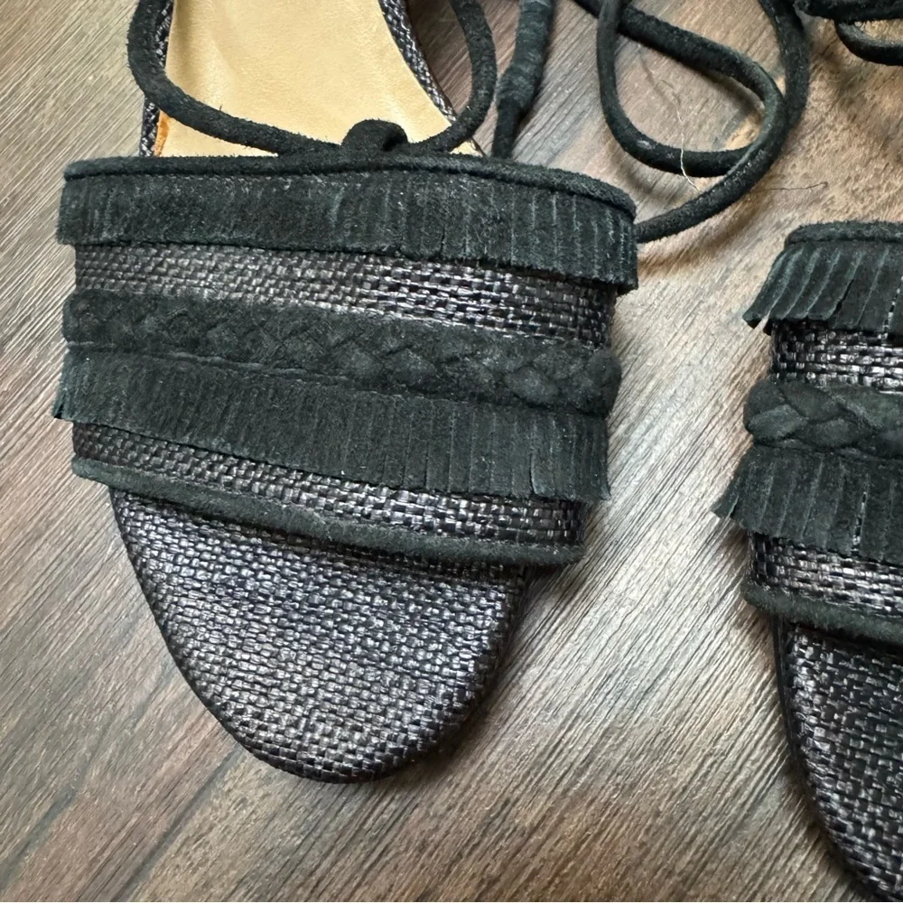 Banana Republic Kitten Heels in Size 6